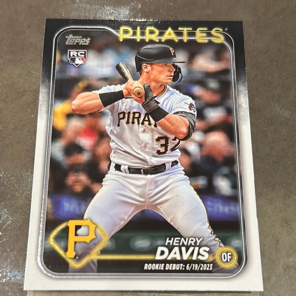 Topps Pirates Henry Davis Rookie Card with Gold Accents